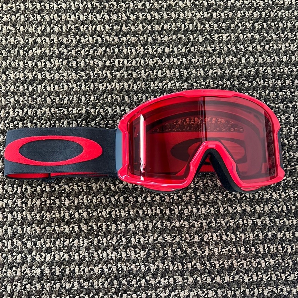 Oakley ski goggle